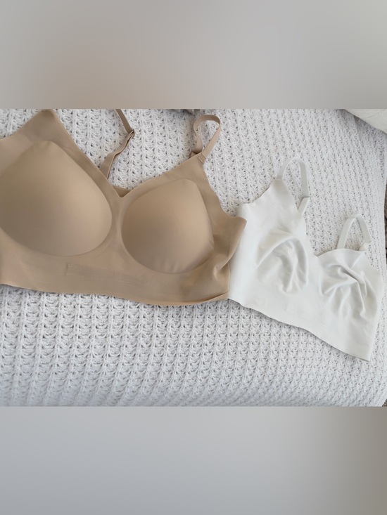 Other - Seamless Everyday Comfort Bra - Nude and White medium